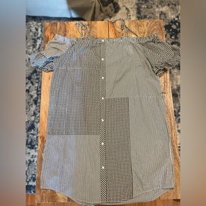 Super cute patchwork dress with ruffle sleeves and shoulder ties!